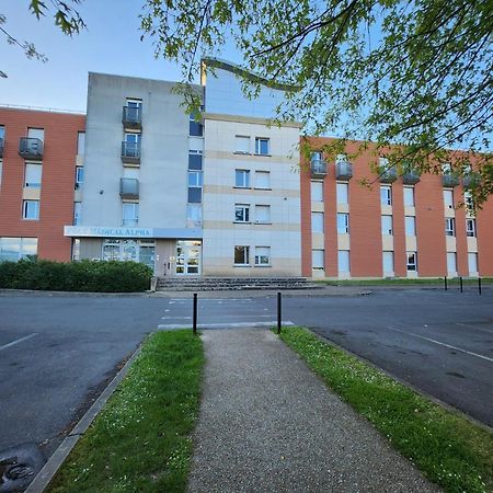 Neuvaroom Montévrain Exterior photo
